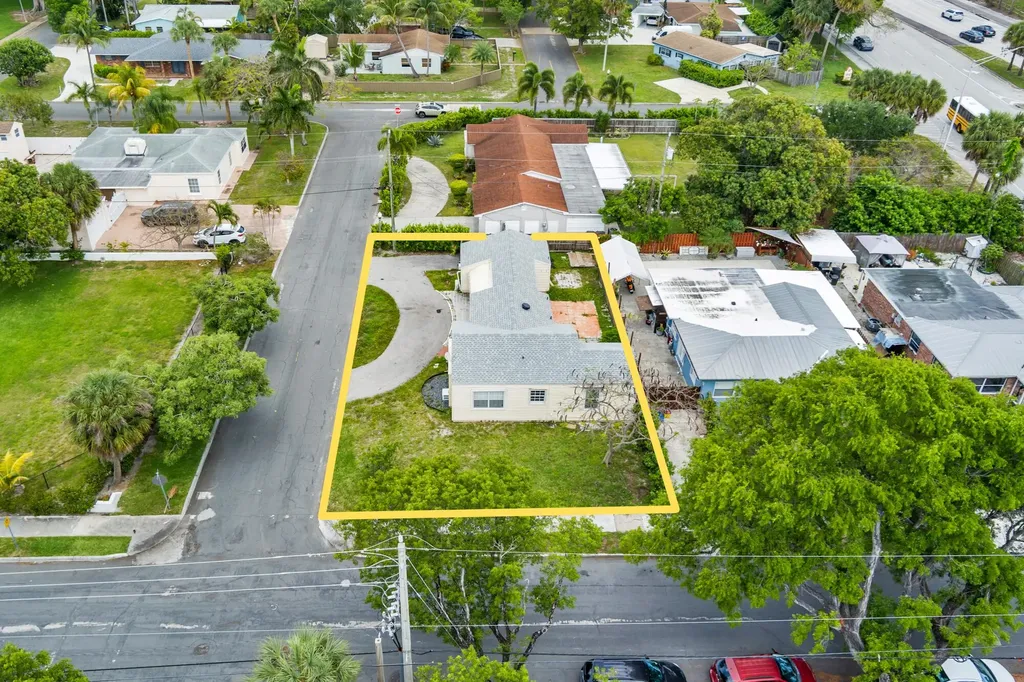 1048 Van Deventer Street West Palm Beach FL 33405