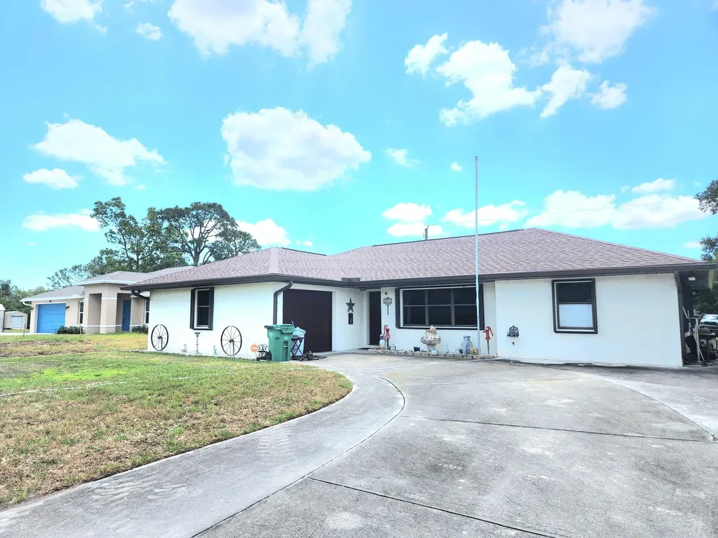 6801 Lakeland Boulevard Fort Pierce FL 34951