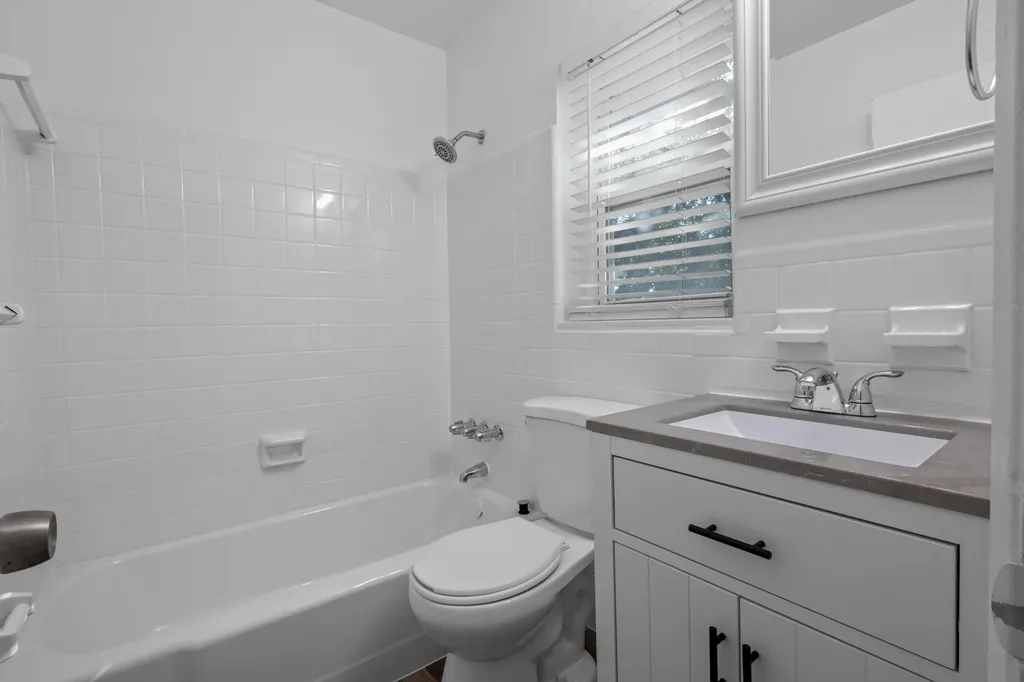 1801 NE 56th Street Fort Lauderdale FL 33308
