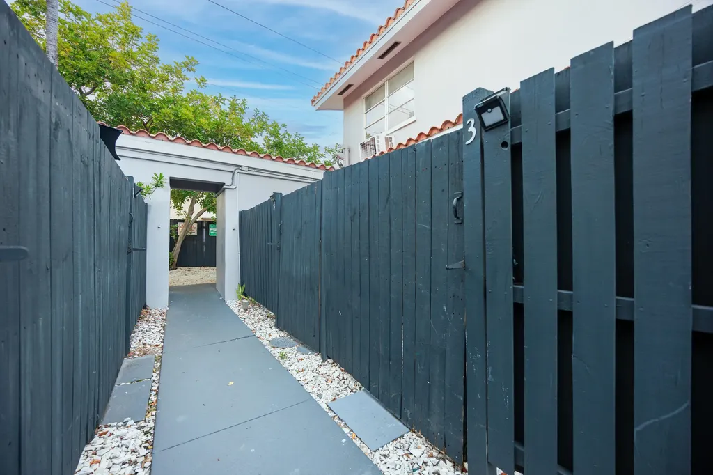 1801 NE 56th Street Fort Lauderdale FL 33308