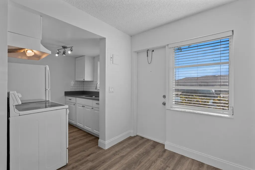 1801 NE 56th Street Fort Lauderdale FL 33308
