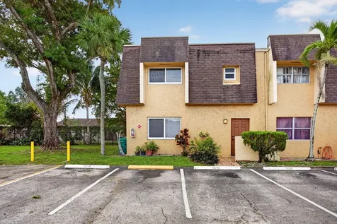 5646 Blueberry Court Lauderhill FL 33313