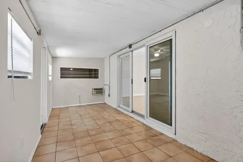 5646 Blueberry Court Lauderhill FL 33313