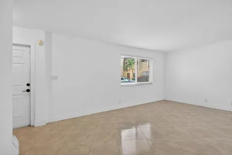 5646 Blueberry Court Lauderhill FL 33313