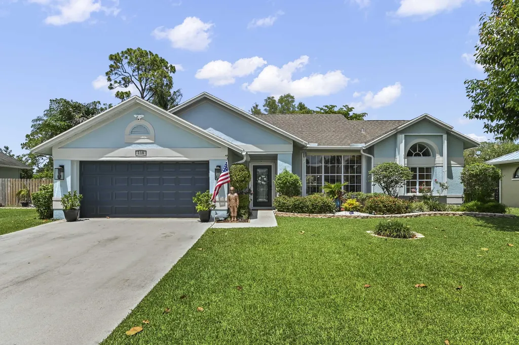 118 Royal Pine Circle N Royal Palm Beach FL 33411