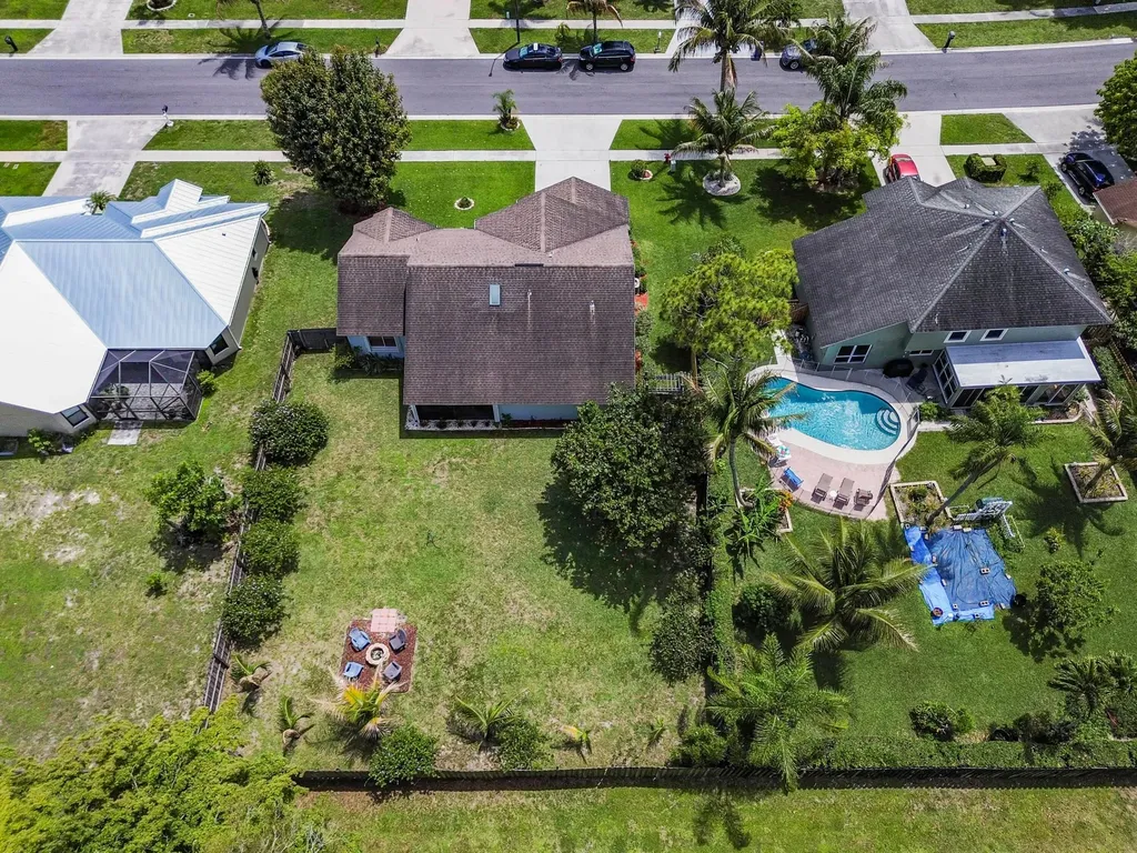 118 Royal Pine Circle N Royal Palm Beach FL 33411