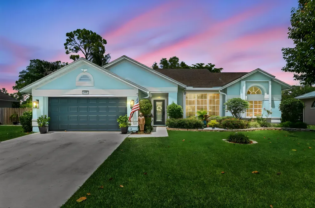 118 Royal Pine Circle N Royal Palm Beach FL 33411