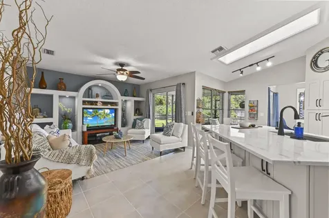 118 Royal Pine Circle N Royal Palm Beach FL 33411