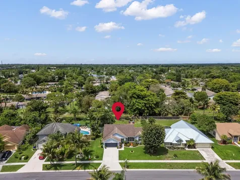 118 Royal Pine Circle N Royal Palm Beach FL 33411