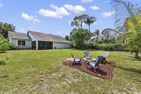 118 Royal Pine Circle N Royal Palm Beach FL 33411
