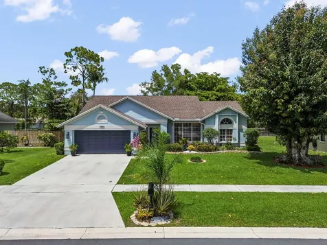 118 Royal Pine Circle N Royal Palm Beach FL 33411