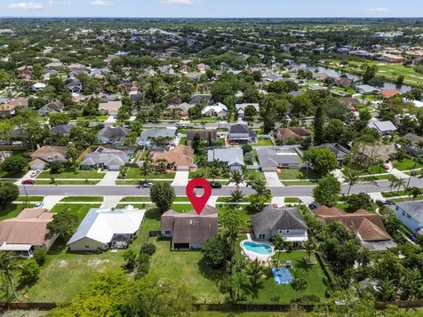 118 Royal Pine Circle N Royal Palm Beach FL 33411