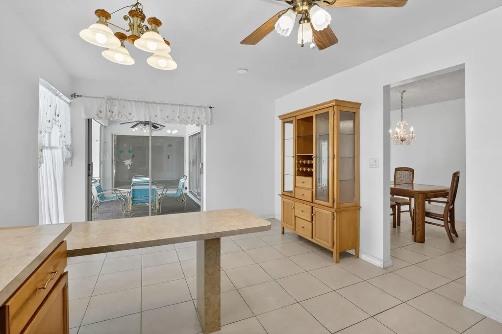 2205 NW 72nd Avenue Sunrise FL 33313
