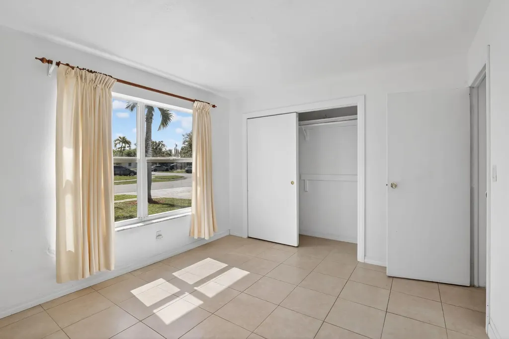 2205 NW 72nd Avenue Sunrise FL 33313