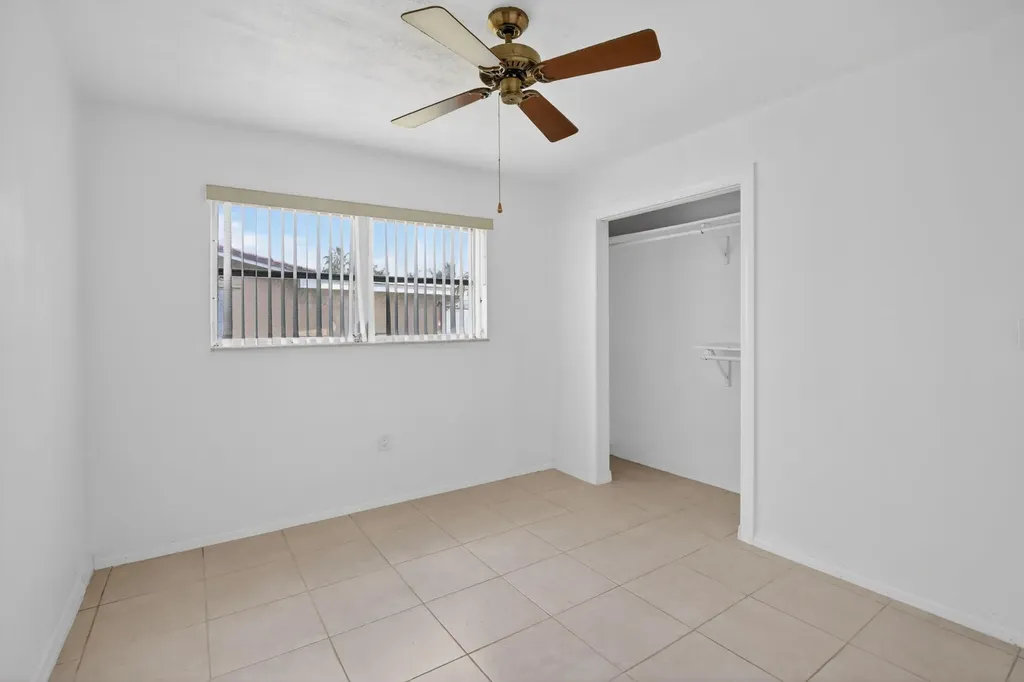 2205 NW 72nd Avenue Sunrise FL 33313
