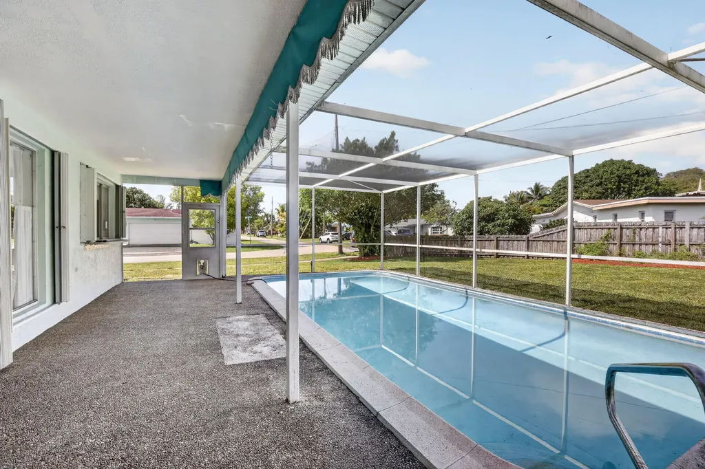 2205 NW 72nd Avenue Sunrise FL 33313