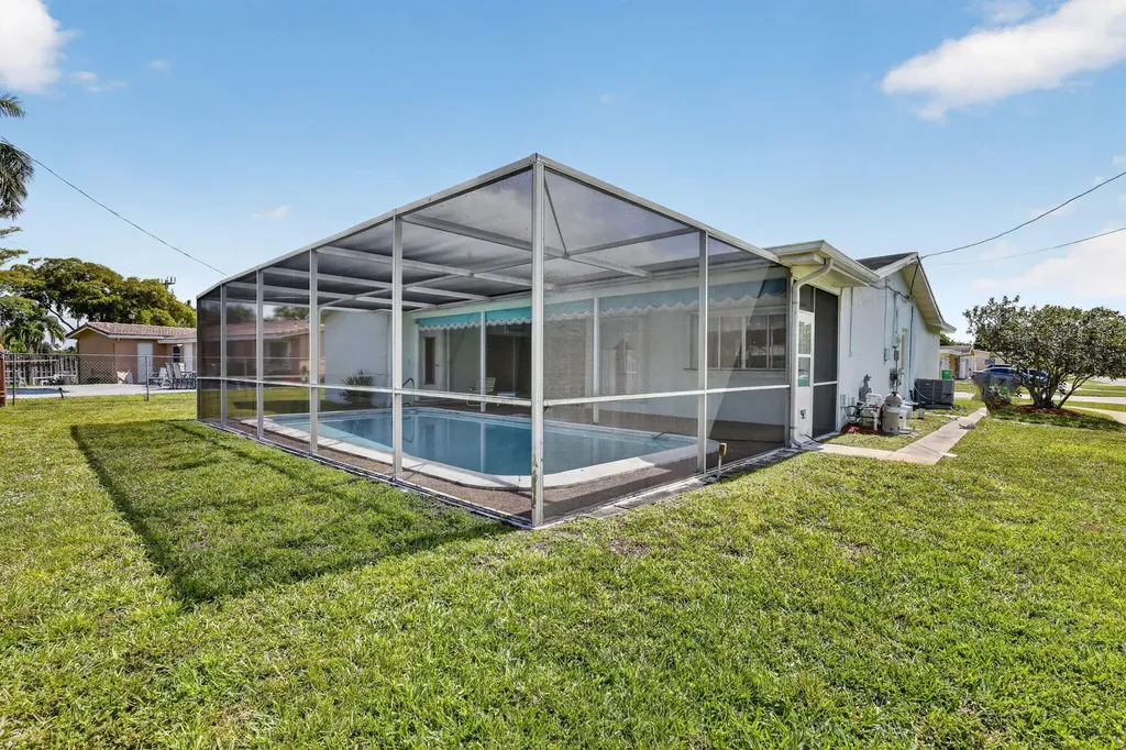 2205 NW 72nd Avenue Sunrise FL 33313