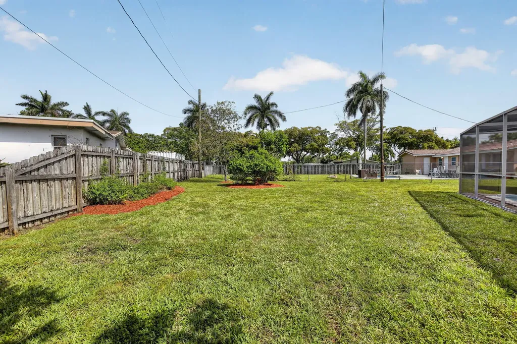 2205 NW 72nd Avenue Sunrise FL 33313