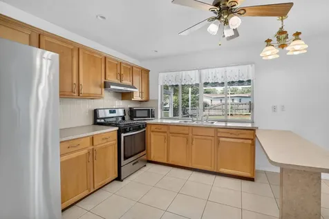 2205 NW 72nd Avenue Sunrise FL 33313