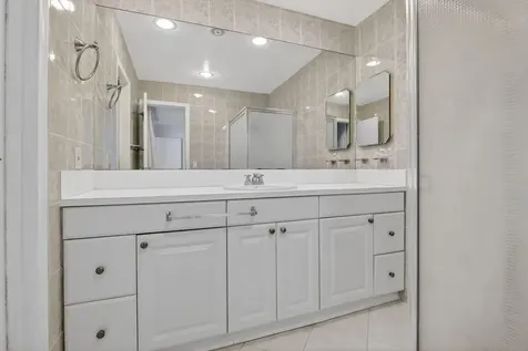 2205 NW 72nd Avenue Sunrise FL 33313