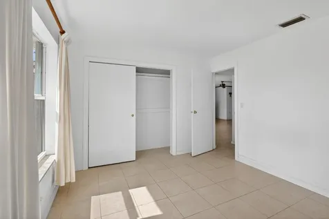 2205 NW 72nd Avenue Sunrise FL 33313