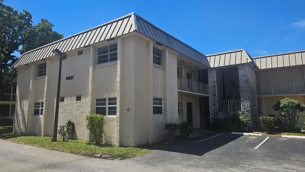 10821 N Military Trail Palm Beach Gardens FL 33410
