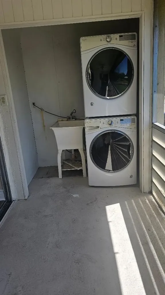 10821 N Military Trail Palm Beach Gardens FL 33410