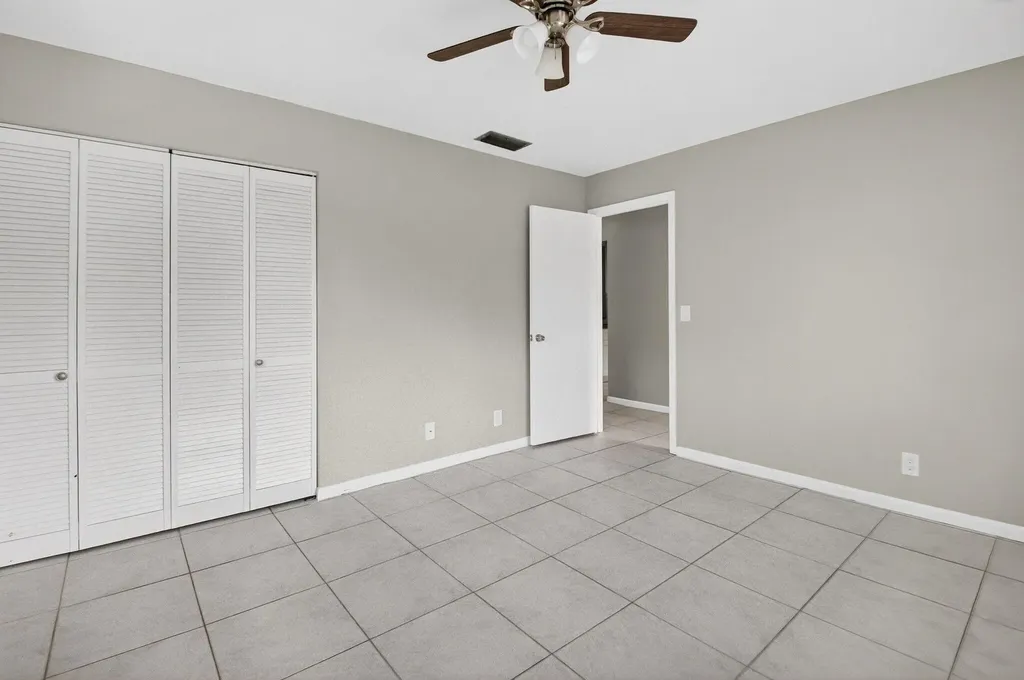 3011 SW 21st Terrace Delray Beach FL 33445