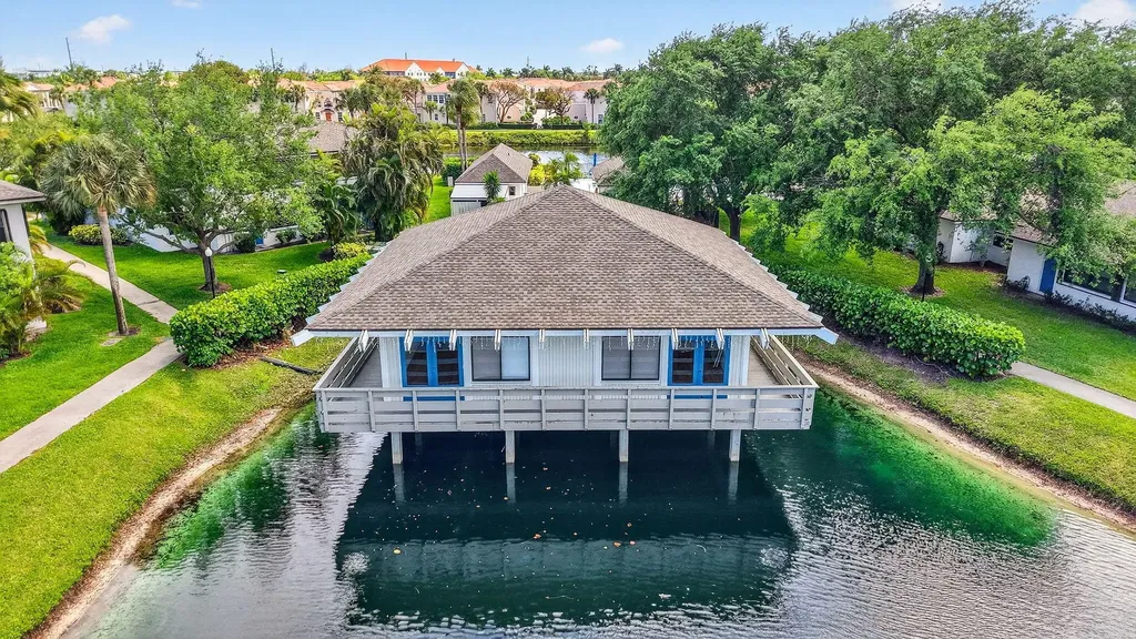 3011 SW 21st Terrace Delray Beach FL 33445
