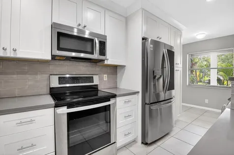 3011 SW 21st Terrace Delray Beach FL 33445