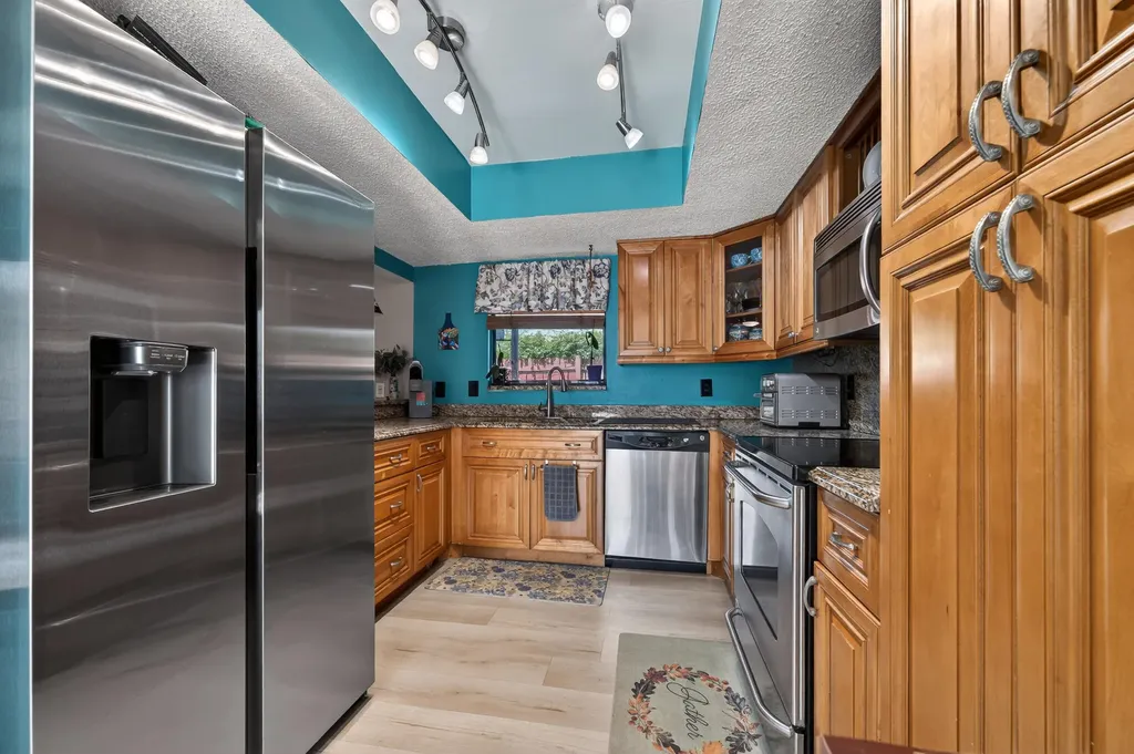 124 Sherwood Circle Jupiter FL 33458