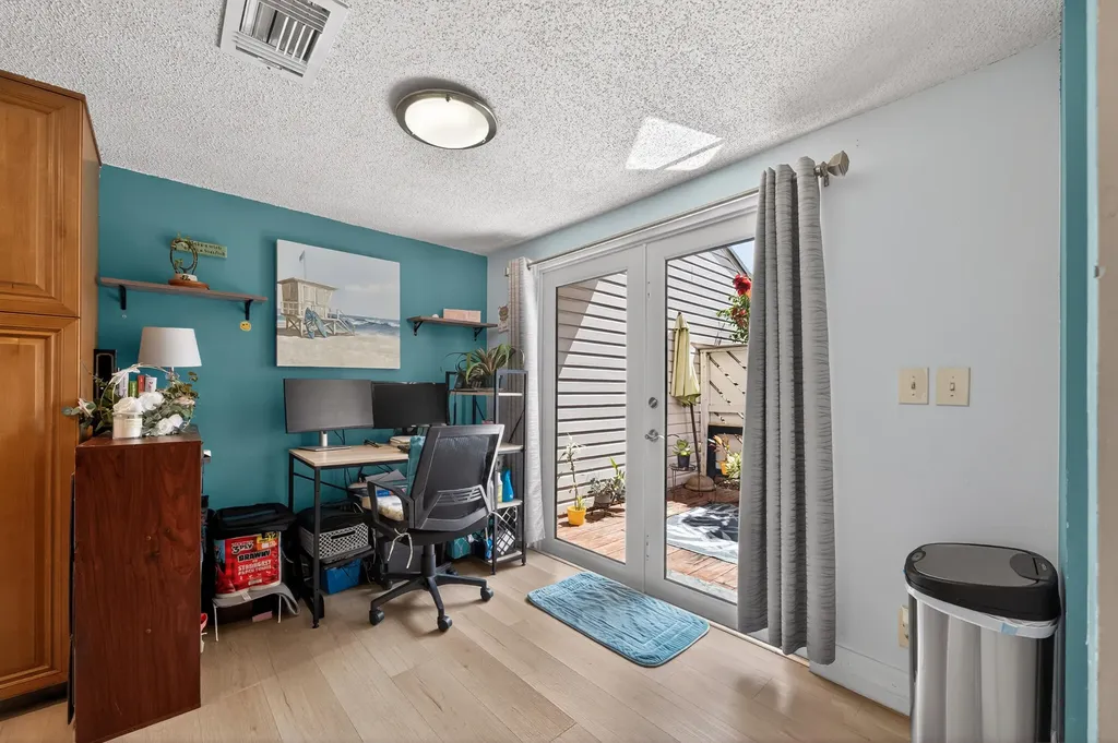 124 Sherwood Circle Jupiter FL 33458