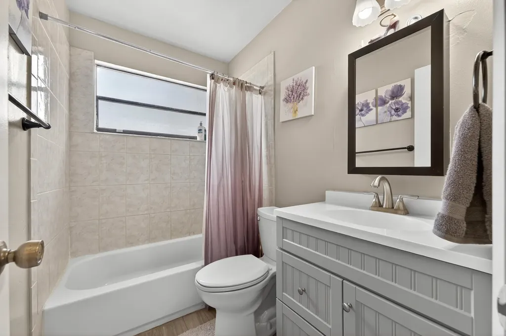 124 Sherwood Circle Jupiter FL 33458