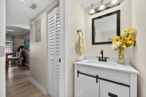 124 Sherwood Circle Jupiter FL 33458