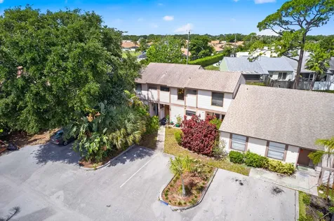 124 Sherwood Circle Jupiter FL 33458