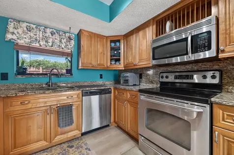 124 Sherwood Circle Jupiter FL 33458