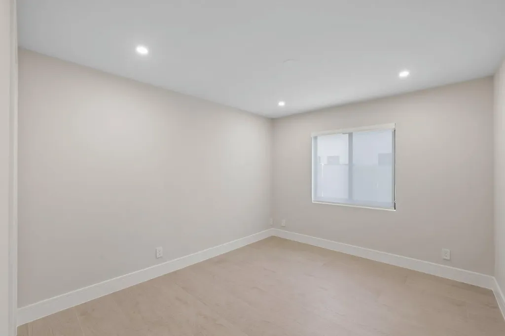 3901 NW 27th Avenue Boca Raton FL 33434