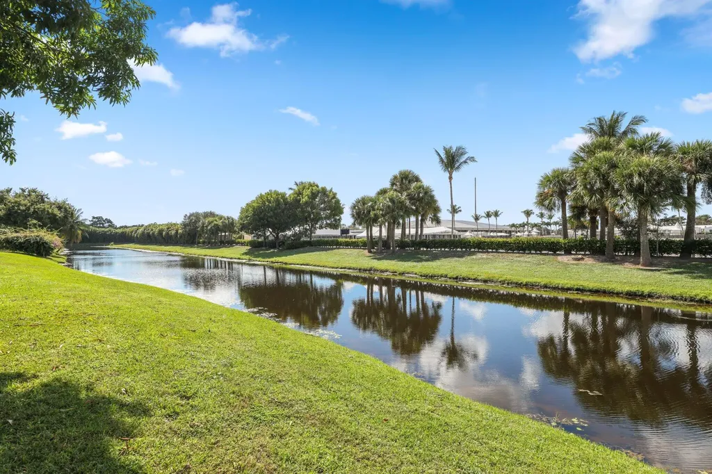 2835 Polo Island Drive Wellington FL 33414
