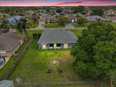 5718 NW Alcazar Terrace Port St Lucie FL 34986