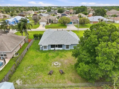 5718 NW Alcazar Terrace Port St Lucie FL 34986