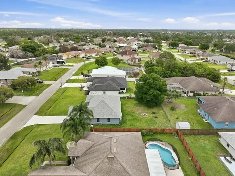 5718 NW Alcazar Terrace Port St Lucie FL 34986