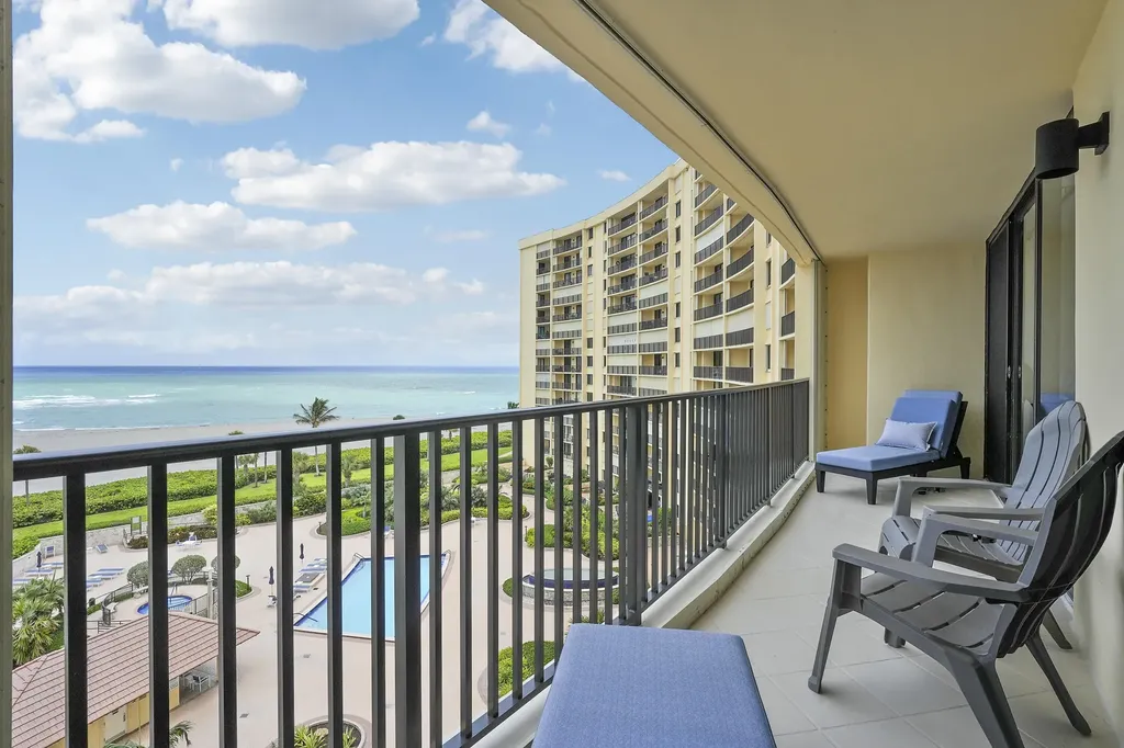 300 Ocean Trail Way Jupiter FL 33477