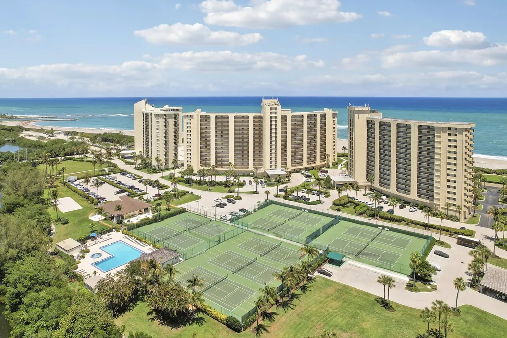 300 Ocean Trail Way Jupiter FL 33477