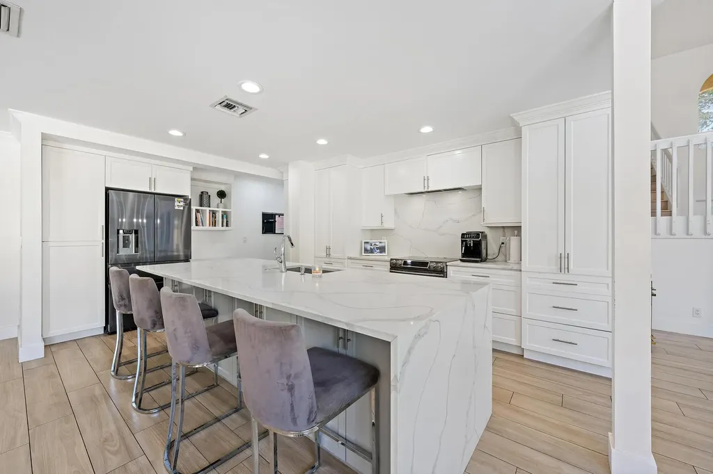 10101 Oak Bark Lane Palm Beach Gardens FL 33410