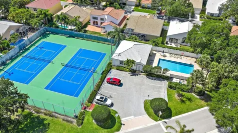 10101 Oak Bark Lane Palm Beach Gardens FL 33410