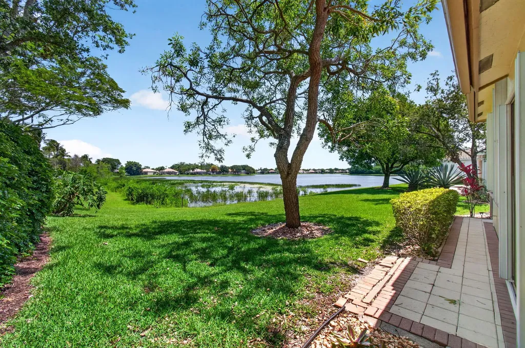 9725 Asti Lane Lake Worth FL 33467