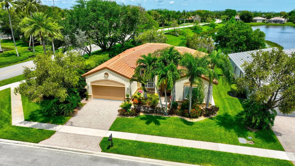 9725 Asti Lane Lake Worth FL 33467
