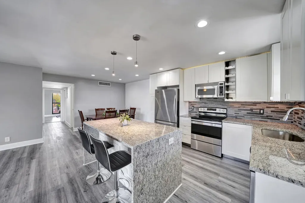 516 Osprey Drive Delray Beach FL 33444