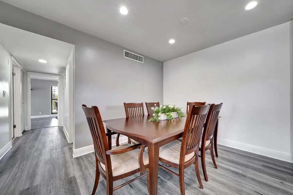 516 Osprey Drive Delray Beach FL 33444