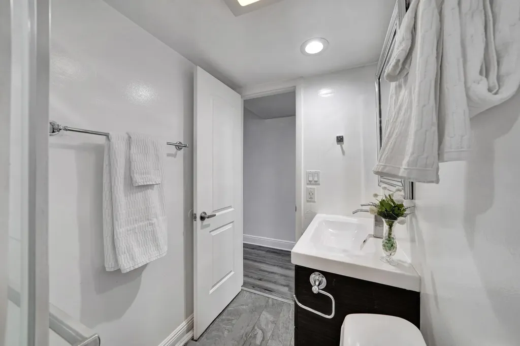 516 Osprey Drive Delray Beach FL 33444